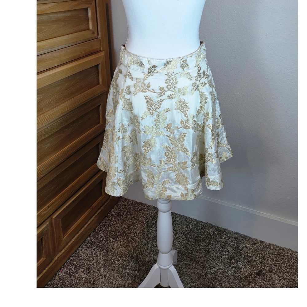 by TiMo White Gold Metallic Floral Brocade Mini Skirt Womens Size S Luxe Elegant - Picture 5 of 13